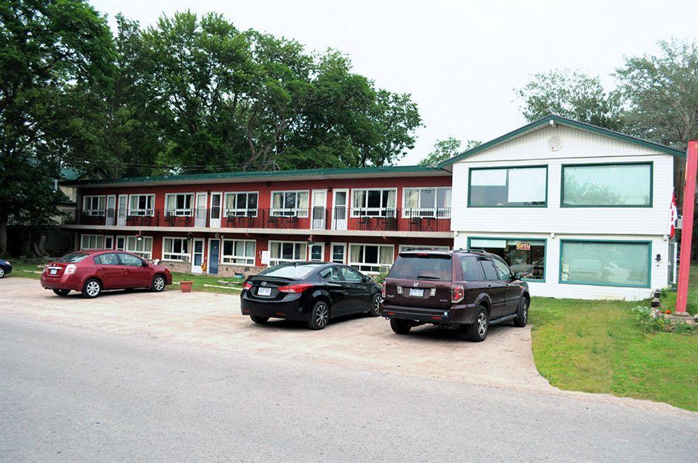 Lakeside Inn Orillia Exterior photo