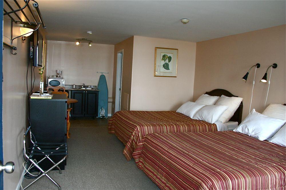 Lakeside Inn Orillia Exterior photo