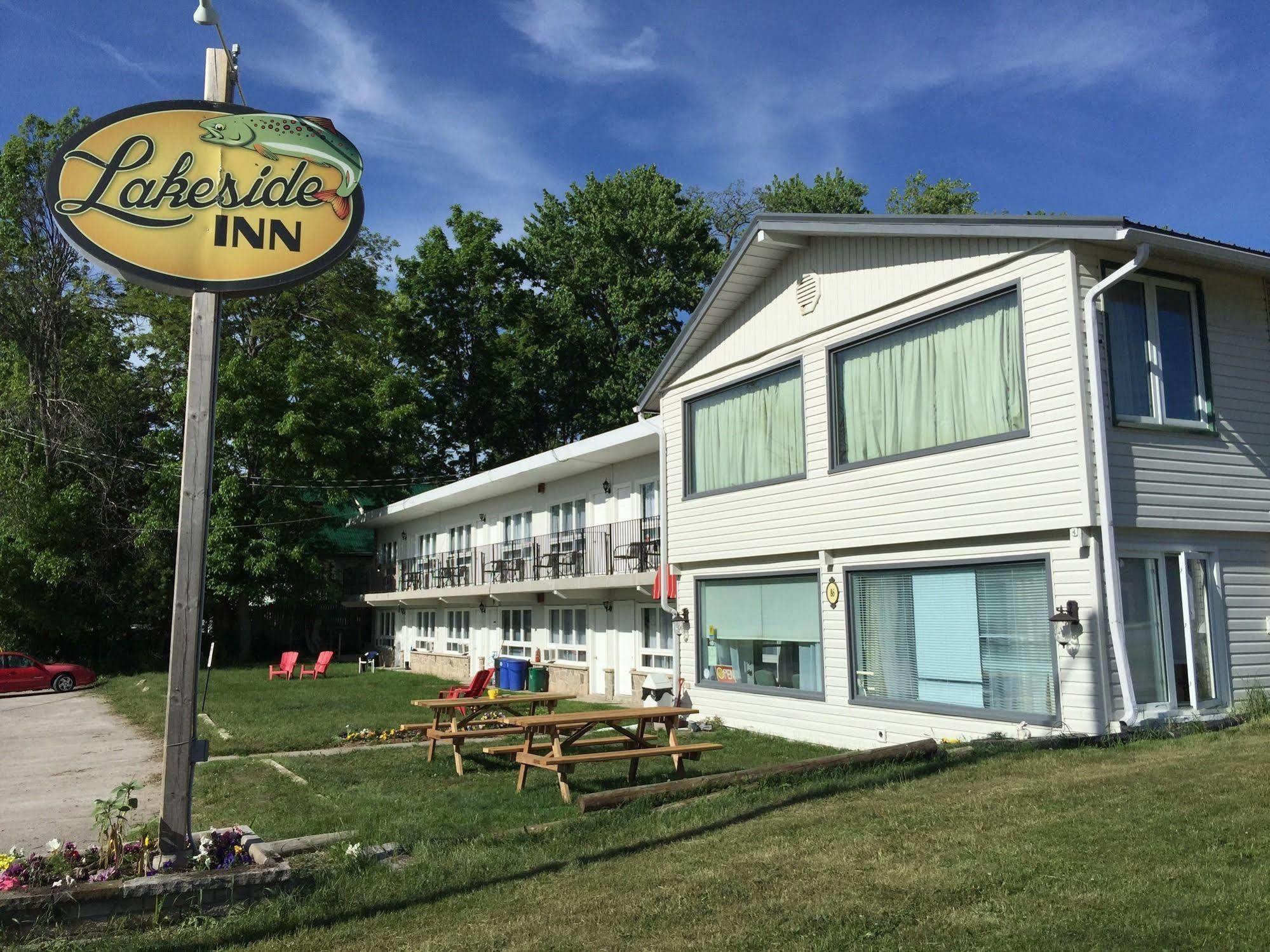 Lakeside Inn Orillia Exterior photo